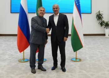 Минниханов провел встречу с Хокимом Бухарской области