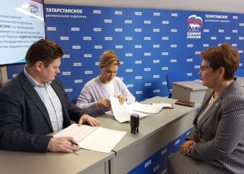 Сария Сабурская подала документы для участия в предварительном голосовании