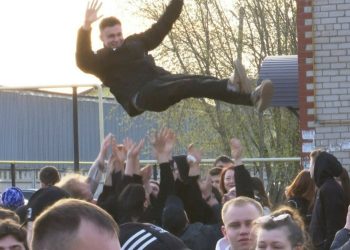 Из Нижнекамска в армию проводили 21 призывника