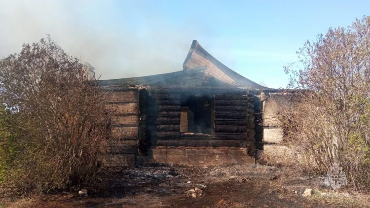 В Зеленодольском районе на пожаре погиб мужчина