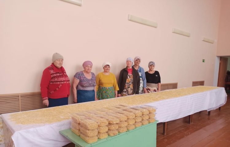 В Камском Устье приготовили лапшу для земляков на СВО