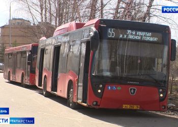 Жители микрорайонов М14 и Лесной городок пожаловались на долгое ожидание автобусов