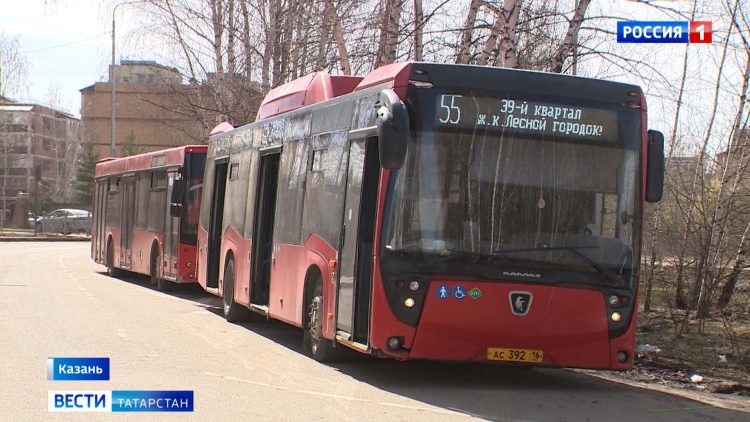 Жители микрорайонов М14 и Лесной городок пожаловались на долгое ожидание автобусов