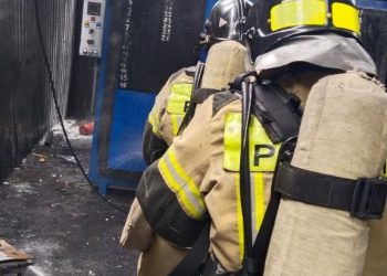 В Челнах на пожаре двое рабочих получили ожоги