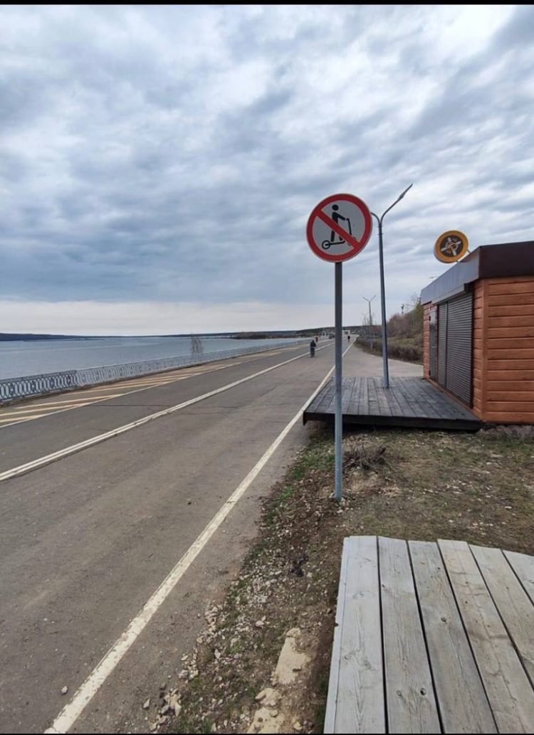 В Челнах на набережной Табеева запретили кататься на электросамокатах