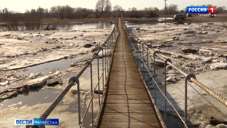 В Зеленодольском районе на Свияге ищут пропавших рыбаков