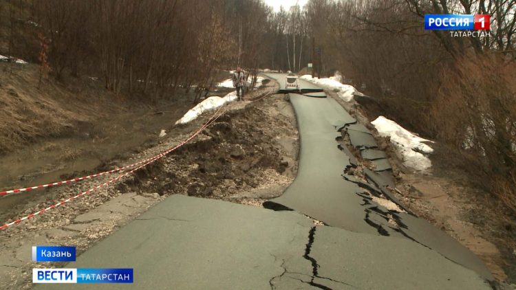 Размытая дорога к Голубым озерам: как будут решать вопрос с восстановлением пути