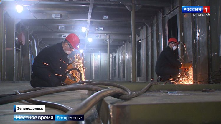 На Зеленодольском заводе им. Горького трудится династия корабелов Нечипорук