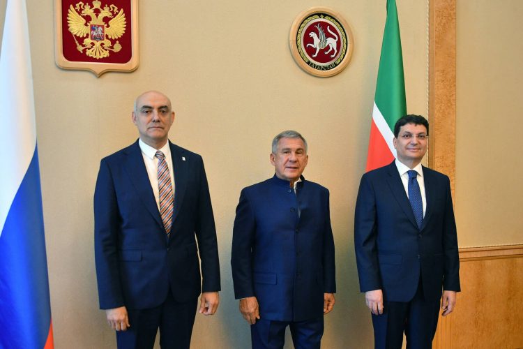 Минниханов провел встречу с делегацией Ассоциации российских и турецких предпринимателей