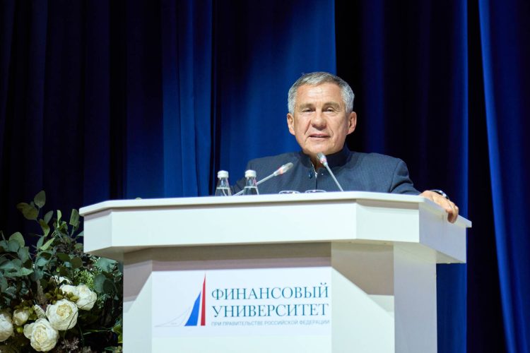 Минниханов заявил, что Россия и Татарстан получают большую поддержку от исламского мира