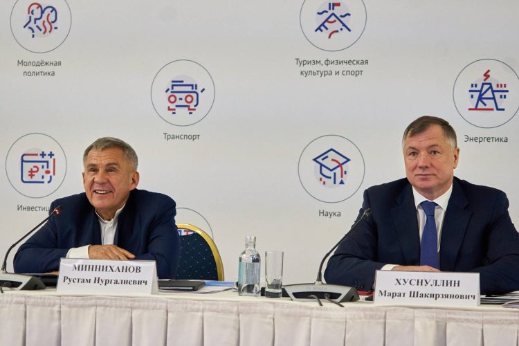 Минниханов провел заседание комиссии Госсовета РФ по направлению «Строительство, ЖКХ, городская среда»