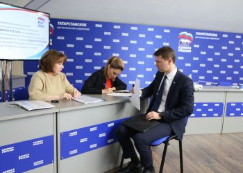 На участие в предварительном голосовании партии подал документы Эмиль Губайдуллин