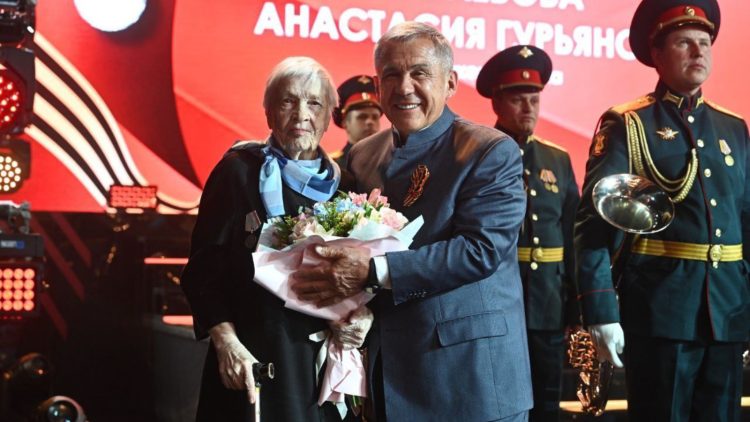 Минниханов: Великую Победу ковала вся страна