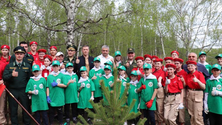 Более 600 казанцев приняли участие в субботнике в Ноксинском лесу в рамках нацпроекта
