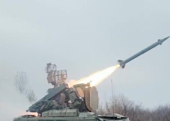 Российские средства ПВО перехватили французскую бомбу и три американские ракеты