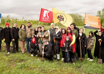 В Казани прошла акция «Аллея памяти»