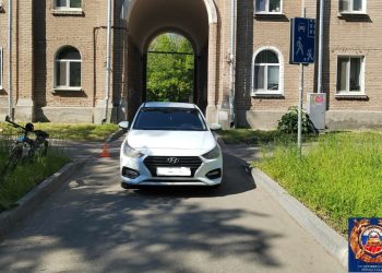 В Казани на ул. Белинского сбили школьника на велосипеде