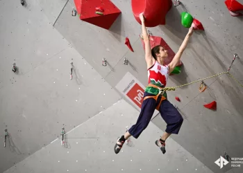 Спортсменка из Татарстана победила в финале Первенства России по скалолазанию