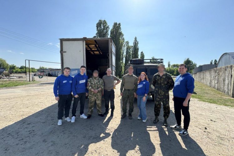 Молодогвардейцы Татарстана передали гумпомощь бойцам СВО