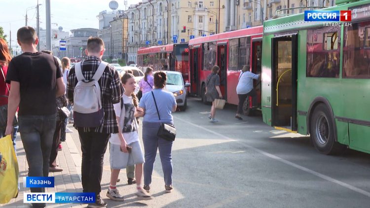 В общественном транспорте Казани ввели новые правила