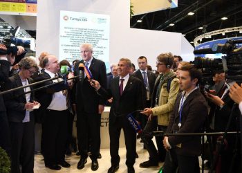 Рустам Минниханов поздравил журналистов РТ с Днем печати