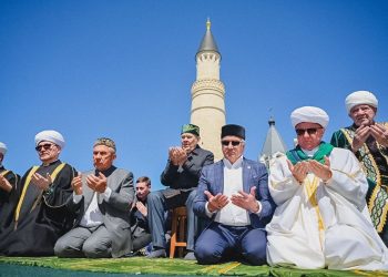 Минниханов опубликовал фотографию с «Изге Болгар жыены»