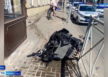 В Казани мотоциклист погиб в ДТП с легковушкой