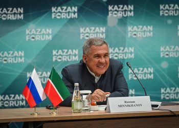 Минниханов встретился с послами иностранных государств