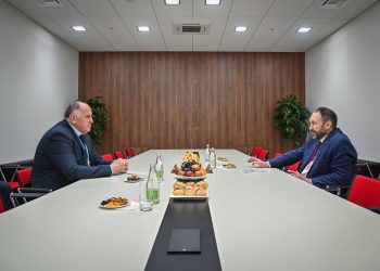 Песошин встретился с Председателем Правительства Республики Дагестан