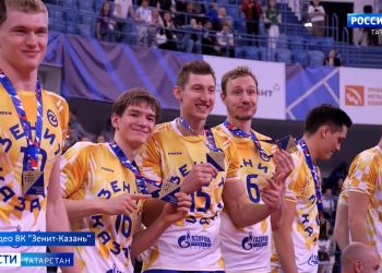 Татарстанские волонтеры подготовили для детей из новых регионов подарки ручной работы