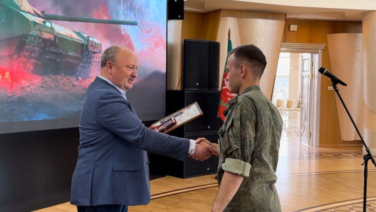 Полпред Татарстана встретился с бойцами СВО