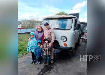 В Нижнекамском районе дети отдали свои сбережения на покупку УАЗа для бойцов СВО