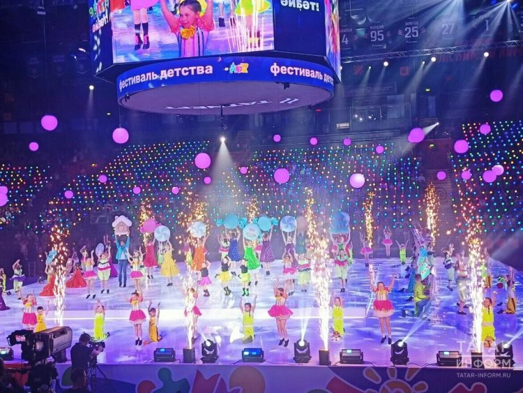 В Казани стартовал первый детский фестиваль «Әйбәт»