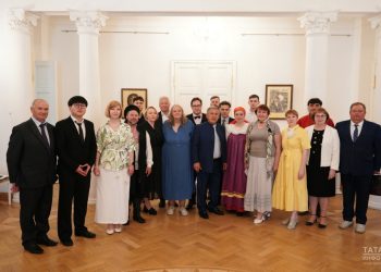 Минниханов встретился с активом русского национально-культурного объединения Татарстана