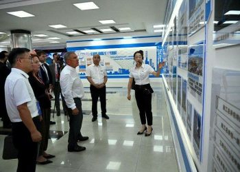 Рустам Минниханов посетил одну из крупнейших строительных компаний Китая