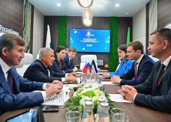 Минниханов встретился с Главой Хакасии