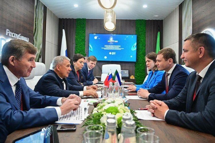 Минниханов встретился с Главой Хакасии