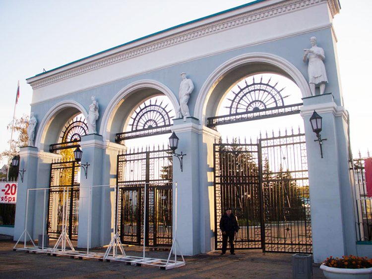 На «Казанской ярмарке» могут временно закрыть парковку для транспорта