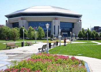 В Казани завершили капремонт парка Тысячелетия