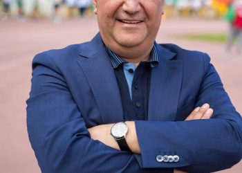 Главный врач Арской ЦРБ спас ребенка, которому стало плохо в самолете