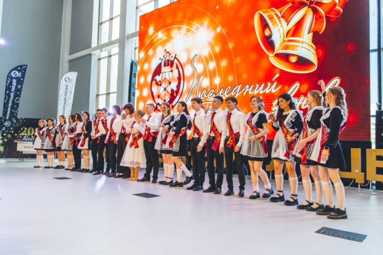 13 школьников из Альметьевска написали ЕГЭ на 100 баллов