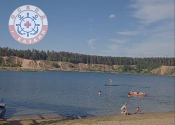 В Казани на Изумрудном озере спасли мужчину, который начал тонуть