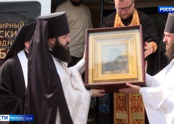 В Казань доставили московский список Казанской иконы Божией Матери