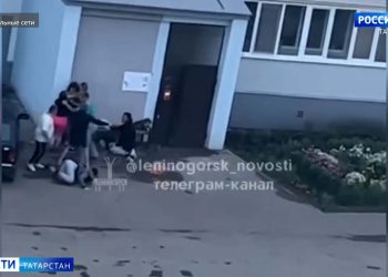 В Бугульме девушки напали на мужчину с ОВЗ