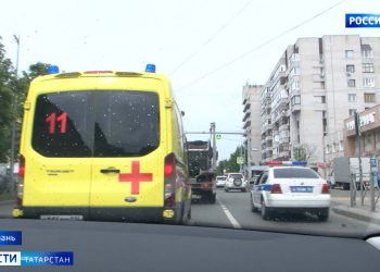 В Казани поймали двоих водителей, которые не пропустили скорую