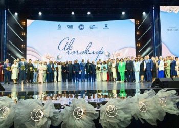 Минниханов поблагодарил татарстанских врачей за их труд