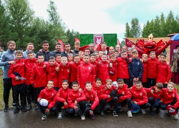 В Казани футболисты ФК «Рубин» приняли участие в Сабантуе