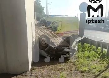 В Казани один человек погиб в ДТП с «перевертышем»