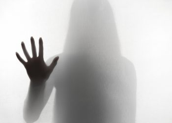 Бьет – значит надо уходить: как в Татарстане помогают жертвам домашнего насилия