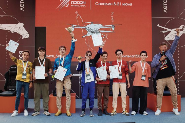 Татарстанцы завоевали 120 медалей, 17 кубков и 3 гран-при в соревнованиях по беспилотной авиации